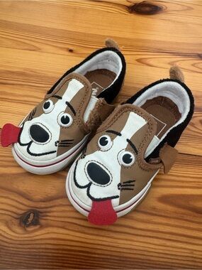 Vans Toddler Brown & White Dog Slip-On Shoes with Red Tongue size 5.5C